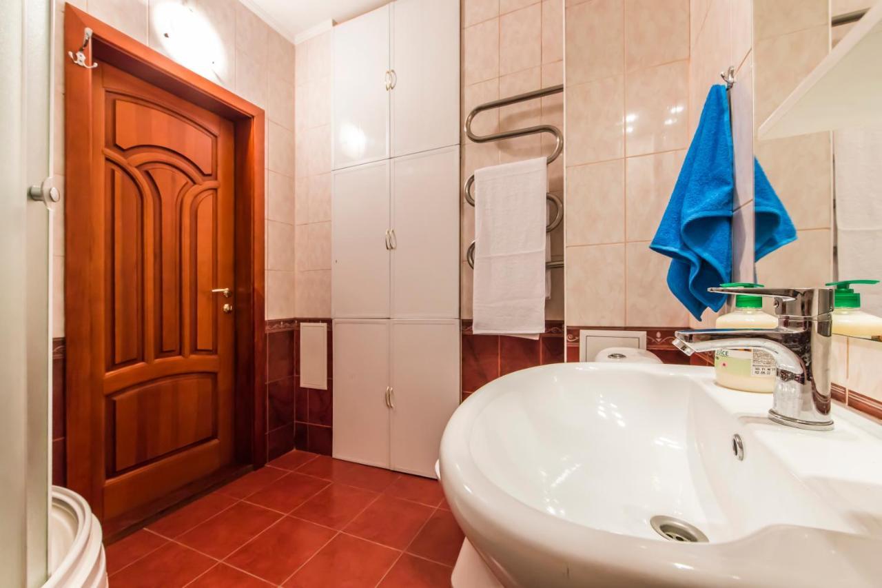 Apartment комфортная двухкомнатная возле метро академгородок Kyiv