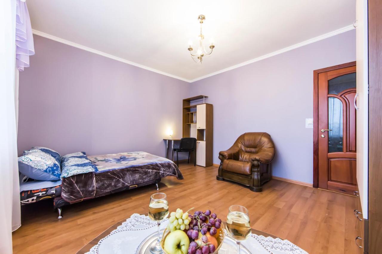 Apartment комфортная двухкомнатная возле метро академгородок Kyiv