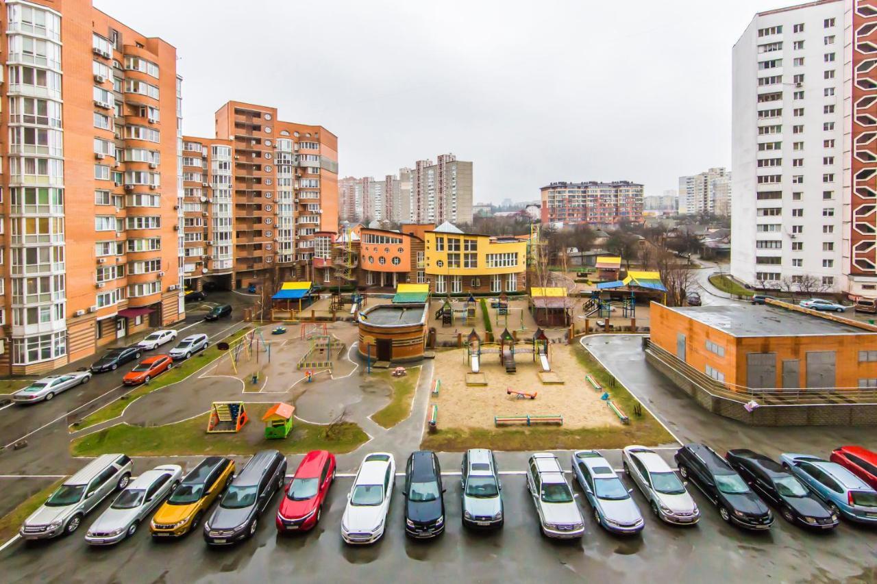 Apartment комфортная двухкомнатная возле метро академгородок Kyiv