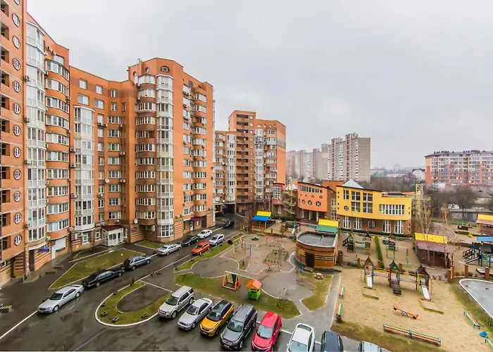 Комфортная Двухкомнатная Квартира Возле Метро Академгородок