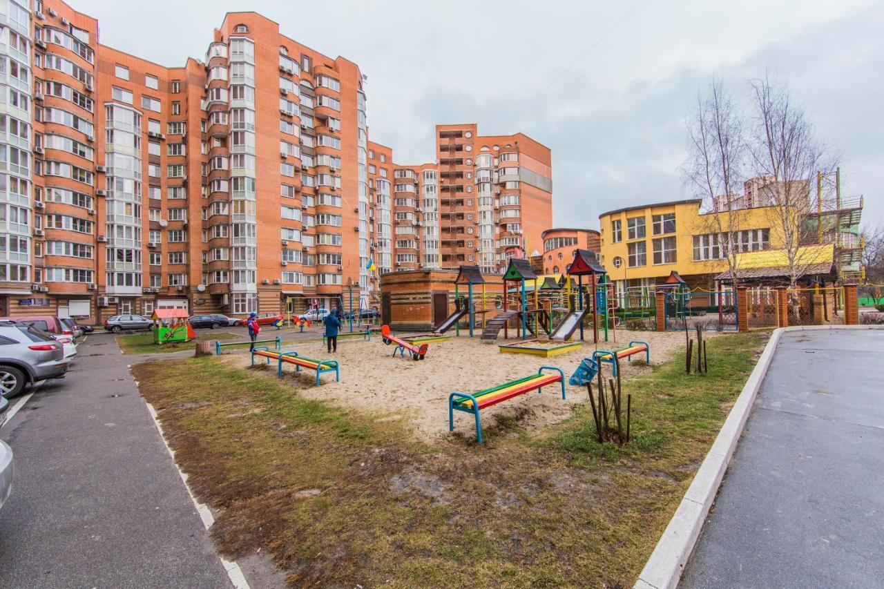 комфортная двухкомнатная возле метро академгородок דירה *